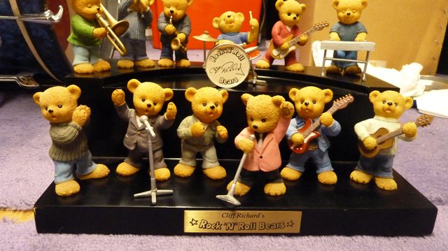 Preview of the first image of Cliff Richard Rock'n'Roll Teddies by Danbury mint.