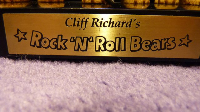 Image 2 of Cliff Richard Rock'n'Roll Teddies by Danbury mint