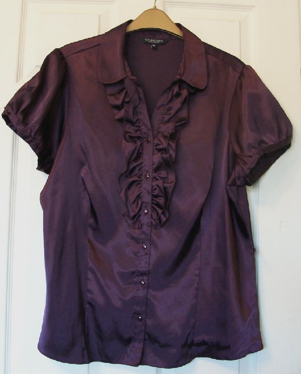 Preview of the first image of PRETTY LADIES SHORT SLEEVE BLOUSE BY DEBENHAMS SZ 18. B10.