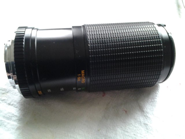 Preview of the first image of macro zoom lens.