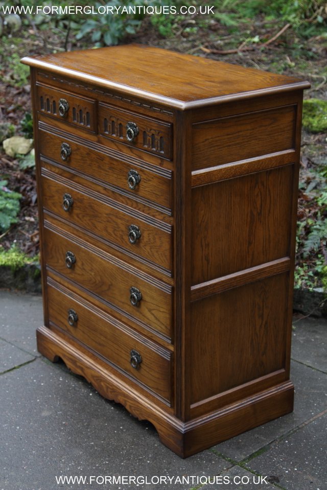 Image 2 of OLD CHARM JAYCEE LIGHT OAK CHEST OF DRAWERS SIDEBOARD