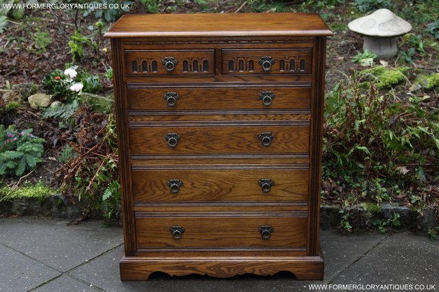 Image 3 of OLD CHARM JAYCEE LIGHT OAK CHEST OF DRAWERS SIDEBOARD