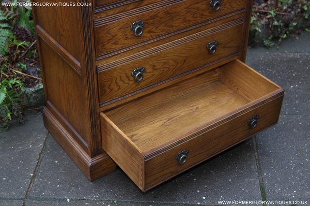 Image 8 of OLD CHARM JAYCEE LIGHT OAK CHEST OF DRAWERS SIDEBOARD