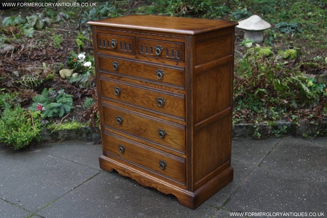 Image 30 of OLD CHARM JAYCEE LIGHT OAK CHEST OF DRAWERS SIDEBOARD