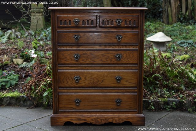 Image 31 of OLD CHARM JAYCEE LIGHT OAK CHEST OF DRAWERS SIDEBOARD