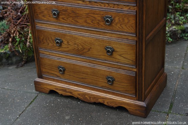 Image 34 of OLD CHARM JAYCEE LIGHT OAK CHEST OF DRAWERS SIDEBOARD