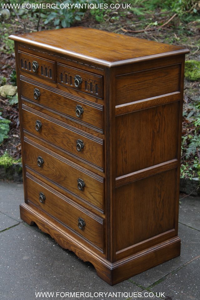 Image 45 of OLD CHARM JAYCEE LIGHT OAK CHEST OF DRAWERS SIDEBOARD