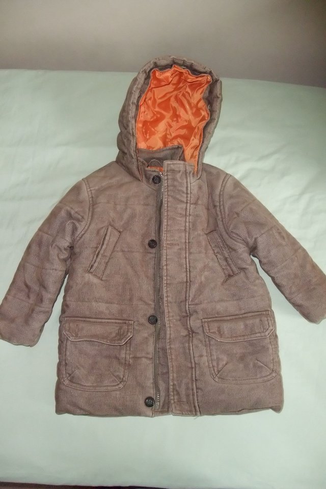 Preview of the first image of Boy's winter coat (3-4 years old).