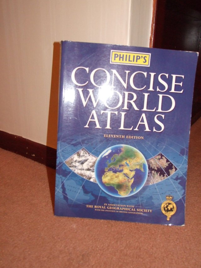 Preview of the first image of Philip's Concise World Atlas Book.