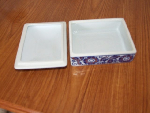Image 3 of Blue, White & Gold Flowered Ceramic Trinket Box