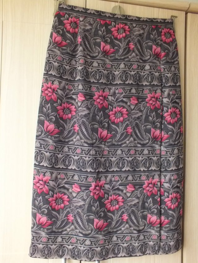 Image 2 of Eastex Ladies Skirt (New)