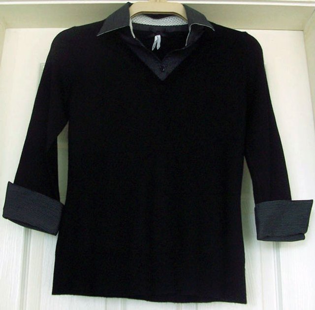 Preview of the first image of PRETTY LADIES BLACK JUMPER/ BLOUSE BY NEXT - SZ 12 B13.