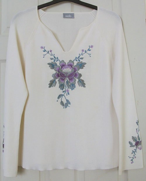 Preview of the first image of PRETTY LADIES FLOWERED JUMPER BY WALLIS - SZ 18 B10.