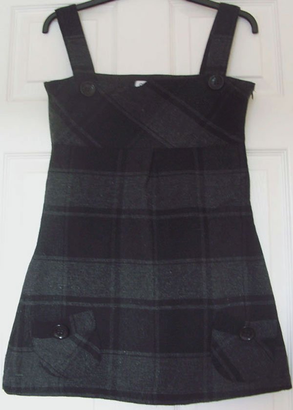 Preview of the first image of GORGEOUS LADIES GREY CHECK DRESS/TOP BY QUIZ SZ 10 B25.