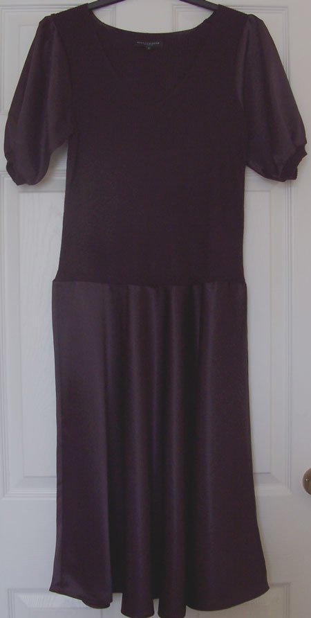 Preview of the first image of LADIES ELEGANT EVENING DRESS BY BETTY JACKSON - SZ 12.