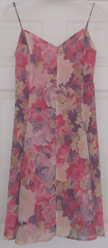 Preview of the first image of PRETTY LADIES FLORAL DRESS BY INWEAR - SZ 10.