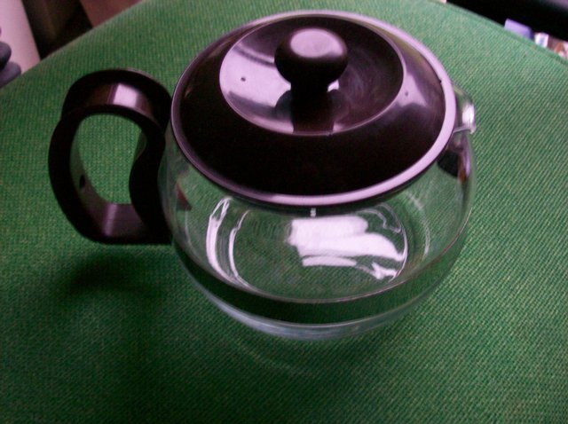 Preview of the first image of Pyrex Teapot - Used but still in usable condition..