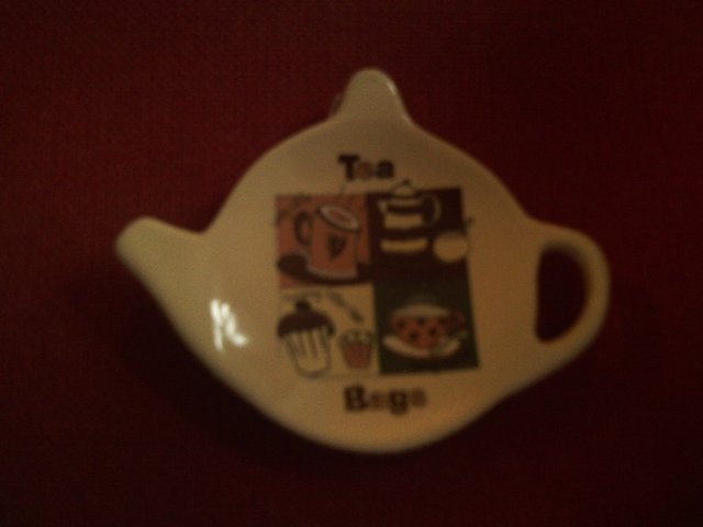 Preview of the first image of RETRO TEA BAG HOLDER.