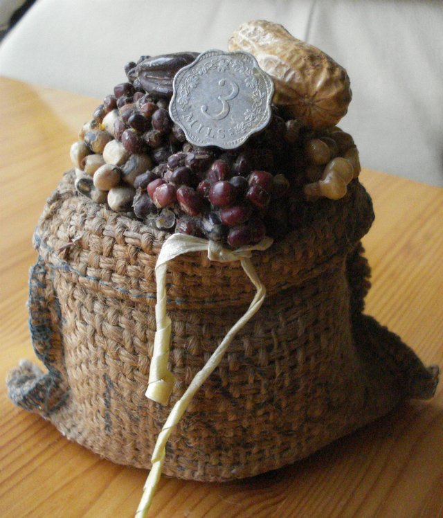 Preview of the first image of A CHOICE OF HARVEST KITCHEN ORNAMENTS WITH DRIED PLANTS/NUTS.