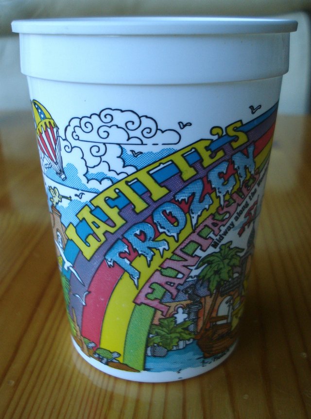 Preview of the first image of NEW COLLECTORS ITEM BEAKER/MUG SOUVENIR FROM NEW ORLEANS.