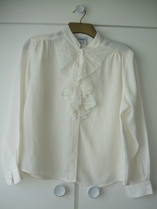 Preview of the first image of Eastex Ladies Blouse (New).