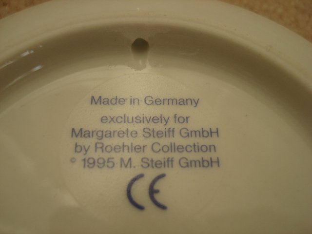 Image 2 of STEIFF COLLECTORS PLATE 1995 - PERFECT CONDITION