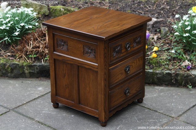 Preview of the first image of OLD CHARM LIGHT OAK CHEST OF DRAWERS SIDEBOARD BEDSIDE TABLE.