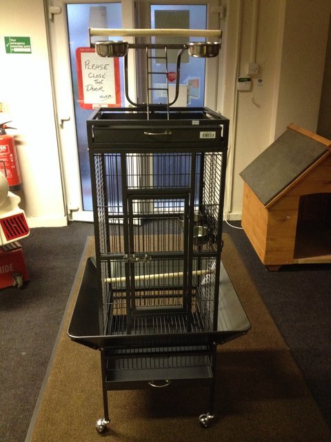 Image 3 of BIRD/PARROT CAGES