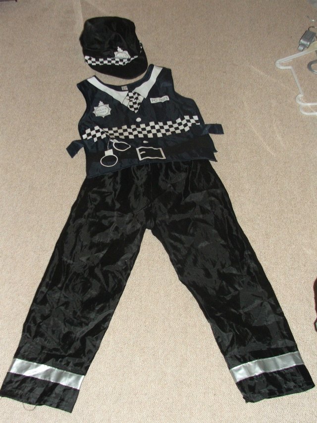 Preview of the first image of Police outfit.
