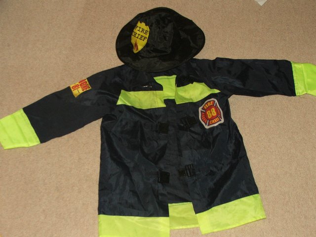 Preview of the first image of Fire chief outfit.