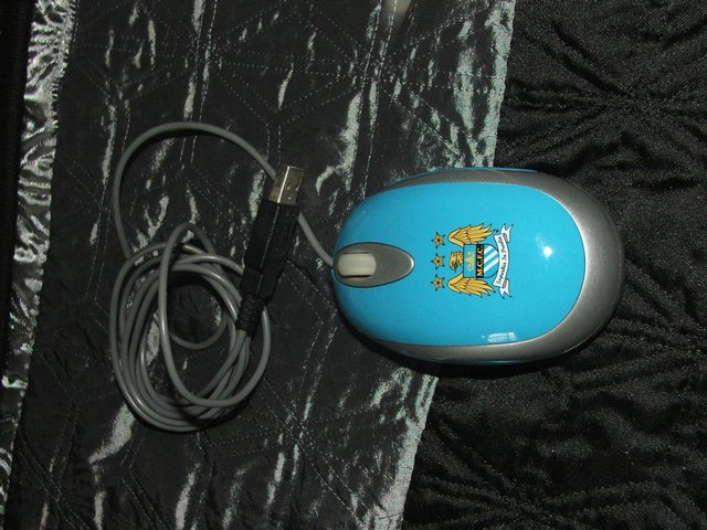 Preview of the first image of Manchester City mouse.