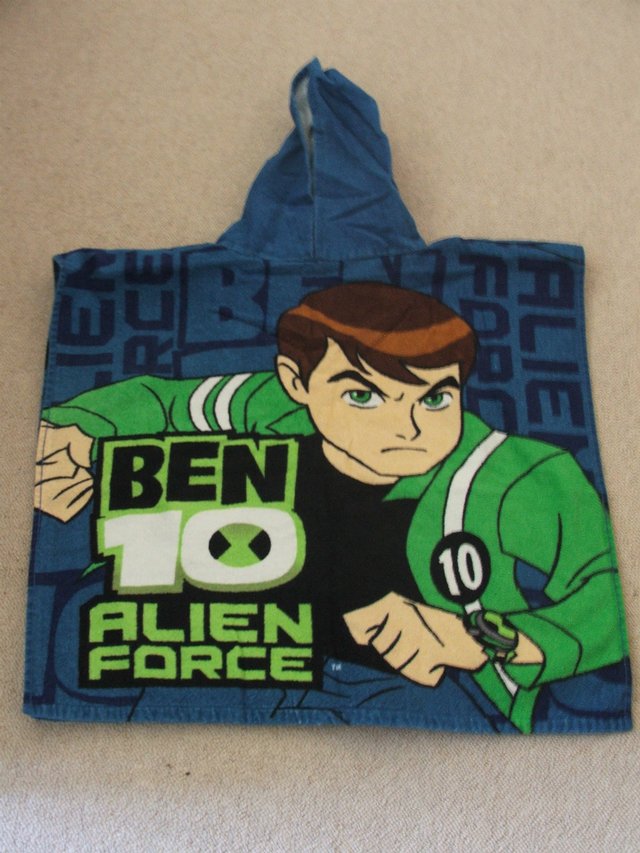 Preview of the first image of Ben 10 hooded towel.