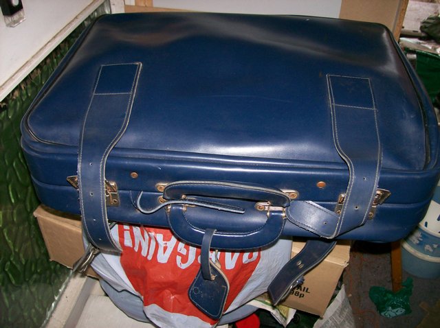 Image 2 of Blue plastic folding suitcase.Used. Ref L1034
