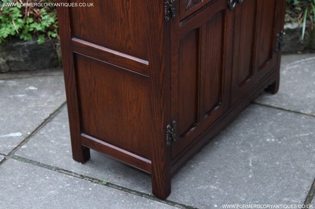 Image 19 of OLD CHARM TUDOR OAK WINE DRINKS CABINET CUPBOARD STAND