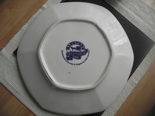 Preview of the first image of RINGTONS WADE MILLENNIUM PLATE.