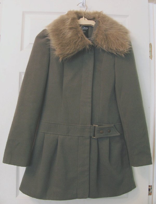 Preview of the first image of LOVELY LADIES KHAKI COAT WITH FUR COLLAR - SZ 8. B21.