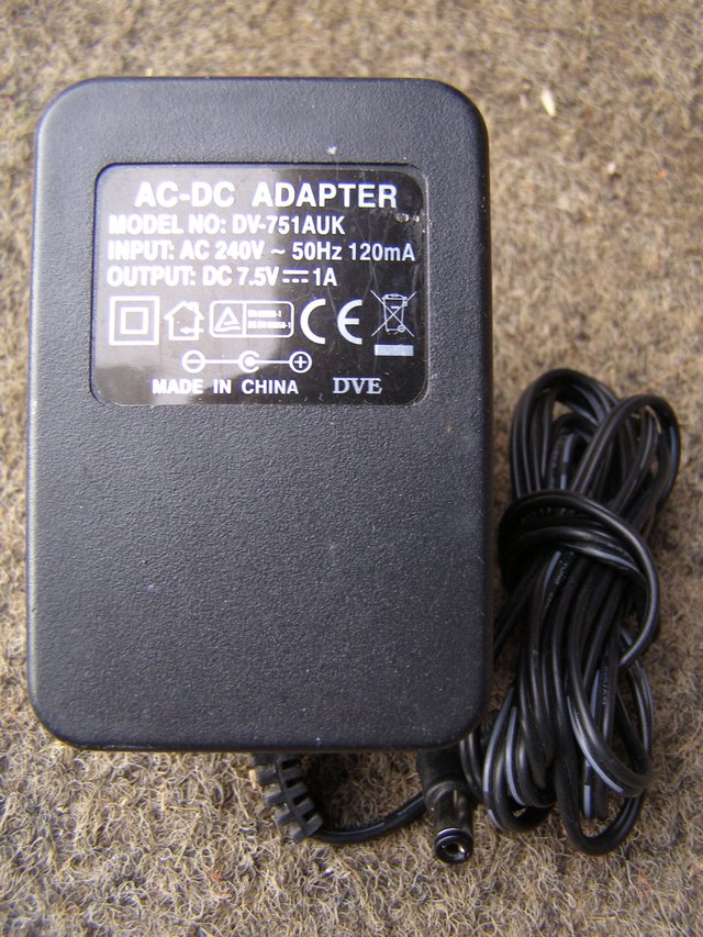 Preview of the first image of AC Adapter DV-751AUK (Incl UK P&P).