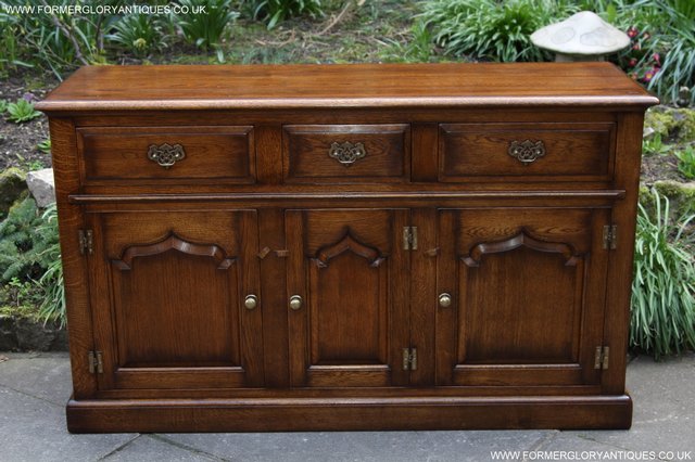 Preview of the first image of TITCHMARSH GOODWIN STYLE OAK DRESSER BASE SIDEBOARD CABINET..