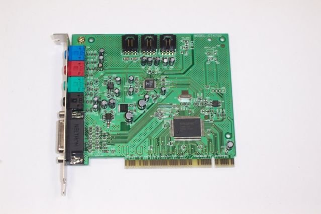 Preview of the first image of Creative CT4750 PCI Sound Card (Incl P&P).