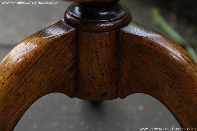 Image 23 of TITCHMARSH GOODWIN STYLE OAK COFFEE LAMP WINE TILT TOP TABLE