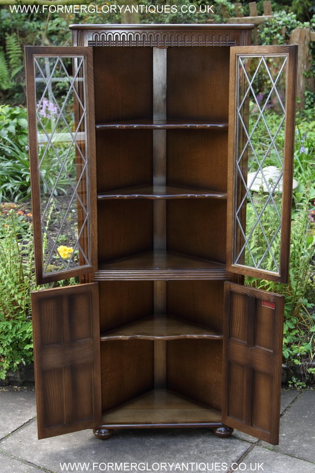 Image 14 of OLD CHARM STYLE OAK CORNER CABINET DISPLAY CUPBOARD BOOKCASE
