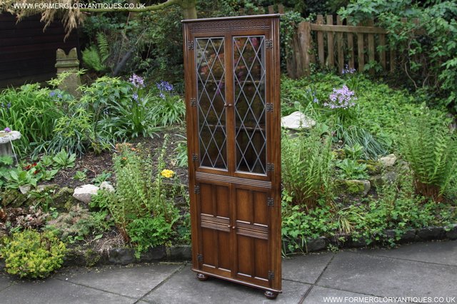 Image 16 of OLD CHARM STYLE OAK CORNER CABINET DISPLAY CUPBOARD BOOKCASE