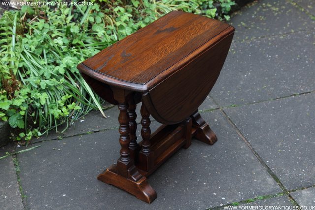 Image 4 of BEVAN FUNNELL OAK SIDE OCCASIONAL COFFEE LAMP PHONE TABLE