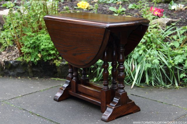 Image 19 of BEVAN FUNNELL OAK SIDE OCCASIONAL COFFEE LAMP PHONE TABLE