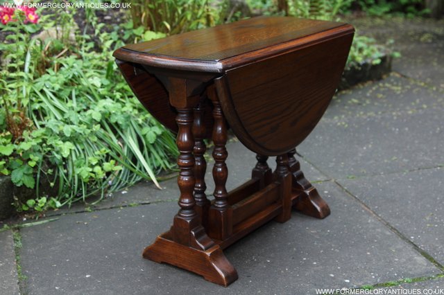 Image 23 of BEVAN FUNNELL OAK SIDE OCCASIONAL COFFEE LAMP PHONE TABLE