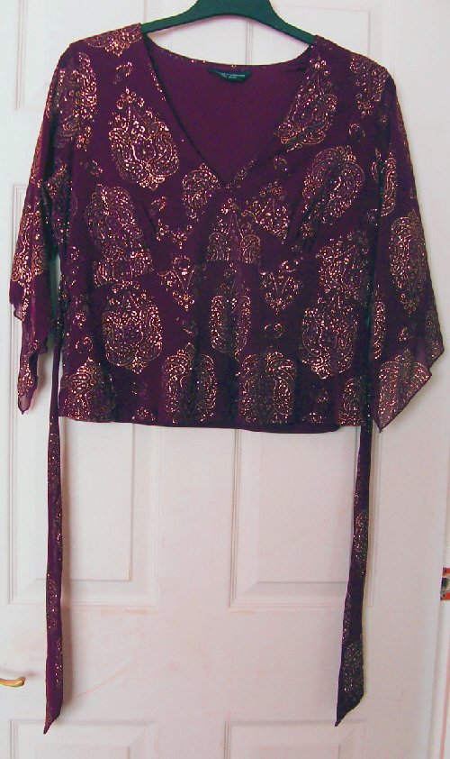 Preview of the first image of Ladies burgundy glitter top by Dorothy Perkins - sz 20  B22.