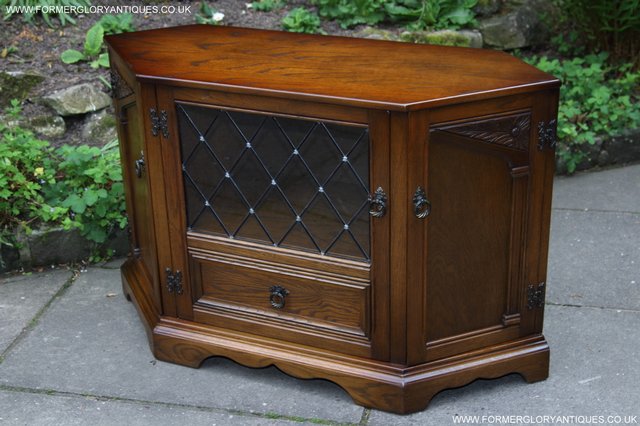 Image 4 of OLD CHARM STYLE OAK TV HI FI DVD CD STAND TABLE CABINET