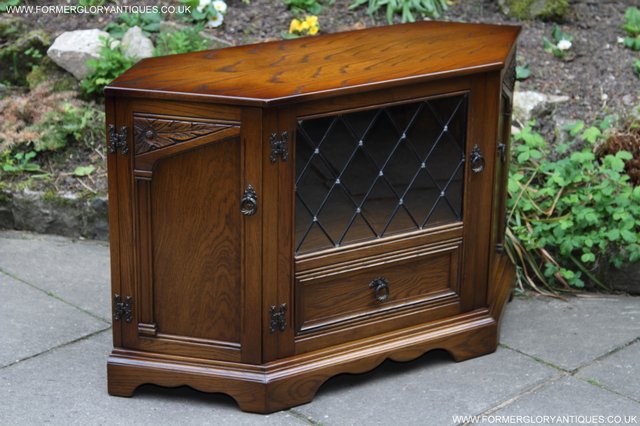 Image 11 of OLD CHARM STYLE OAK TV HI FI DVD CD STAND TABLE CABINET
