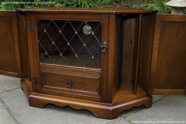 Image 15 of OLD CHARM STYLE OAK TV HI FI DVD CD STAND TABLE CABINET