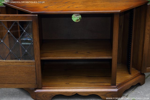 Image 17 of OLD CHARM STYLE OAK TV HI FI DVD CD STAND TABLE CABINET